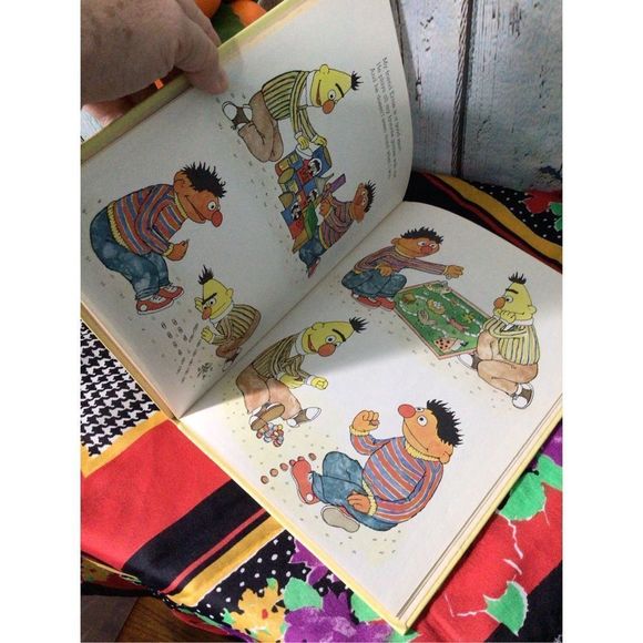 1981 Sesame Street Book “I Have A Friend” Jim Henson’s Muppets 😽 - Picture 6 of 13